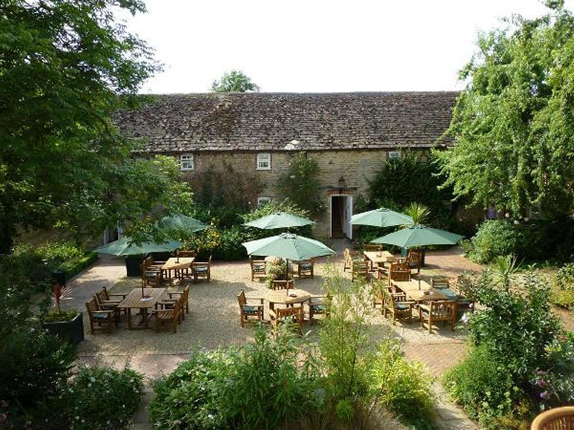 Barnsdale Lodge Hotel And Restaurant 奥克姆 外观 照片