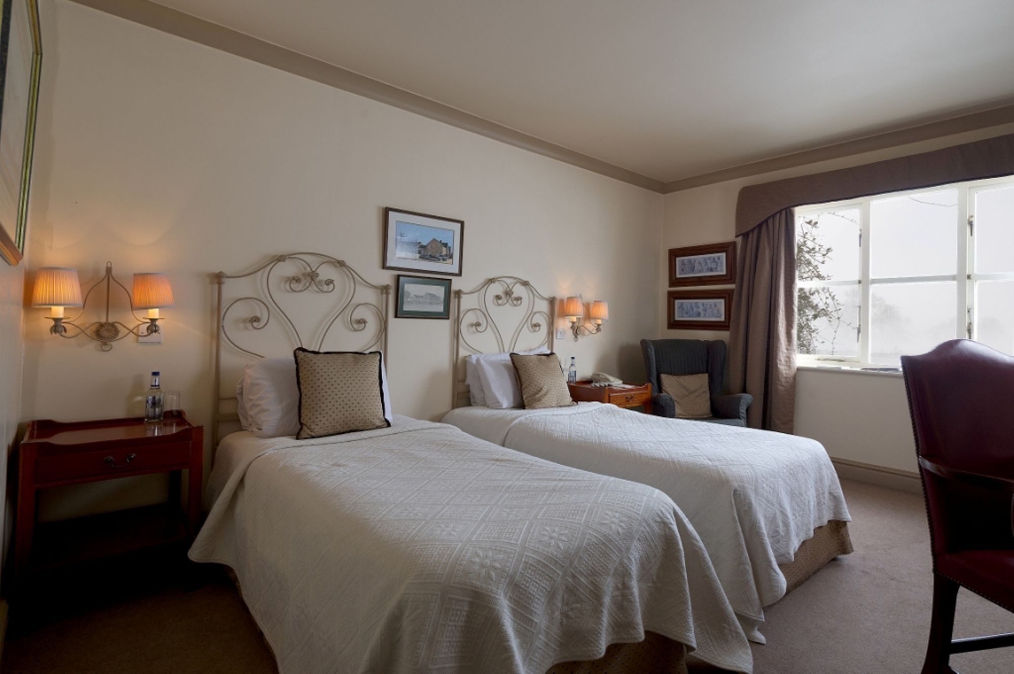 Barnsdale Lodge Hotel And Restaurant 奥克姆 外观 照片